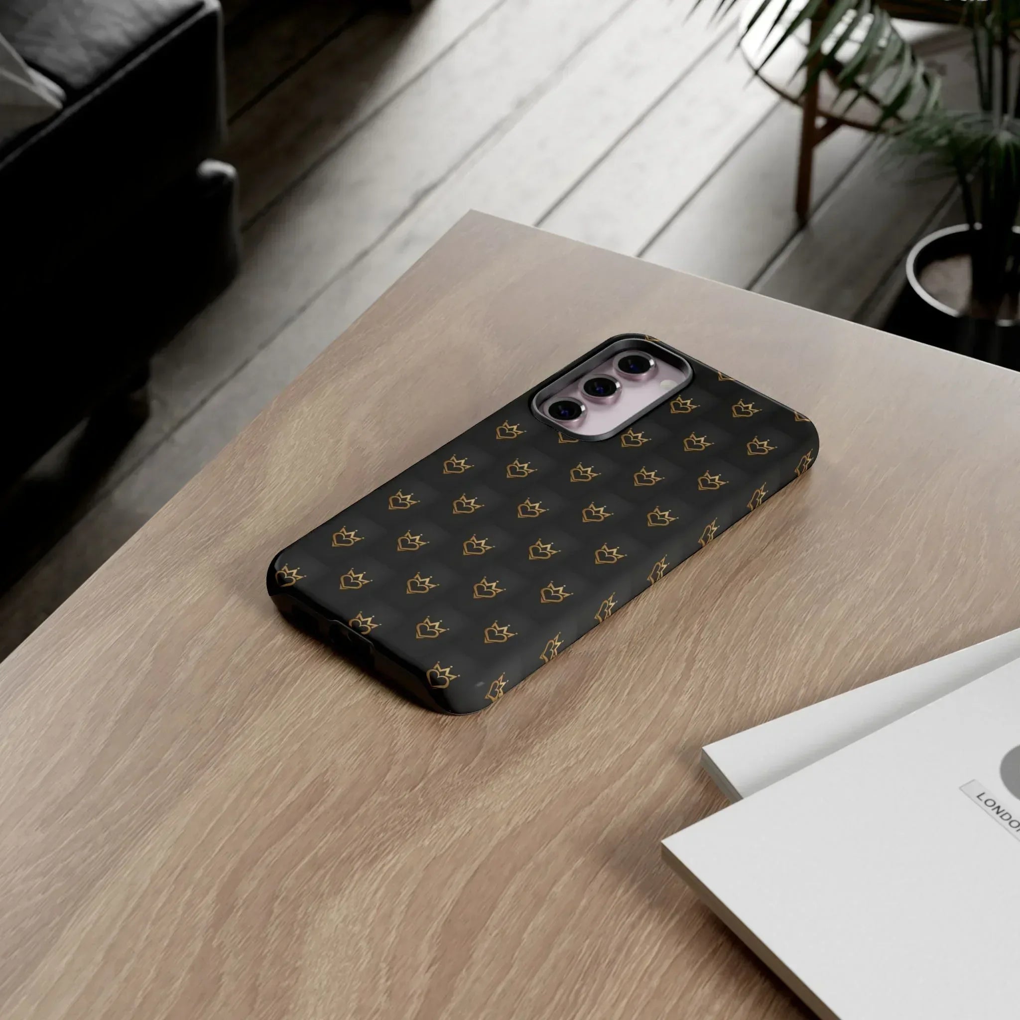 Crowned Heart Doodle Phone Case for iPhone 11-17 & Galaxy S10-S25 - KARARMDESIGN