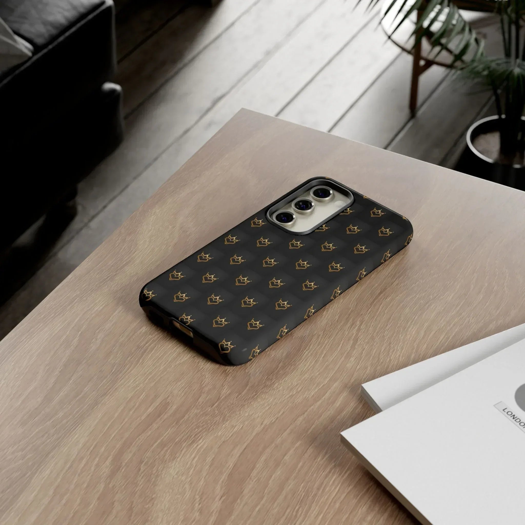 Crowned Heart Doodle Phone Case for iPhone 11-17 & Galaxy S10-S25 - KARARMDESIGN