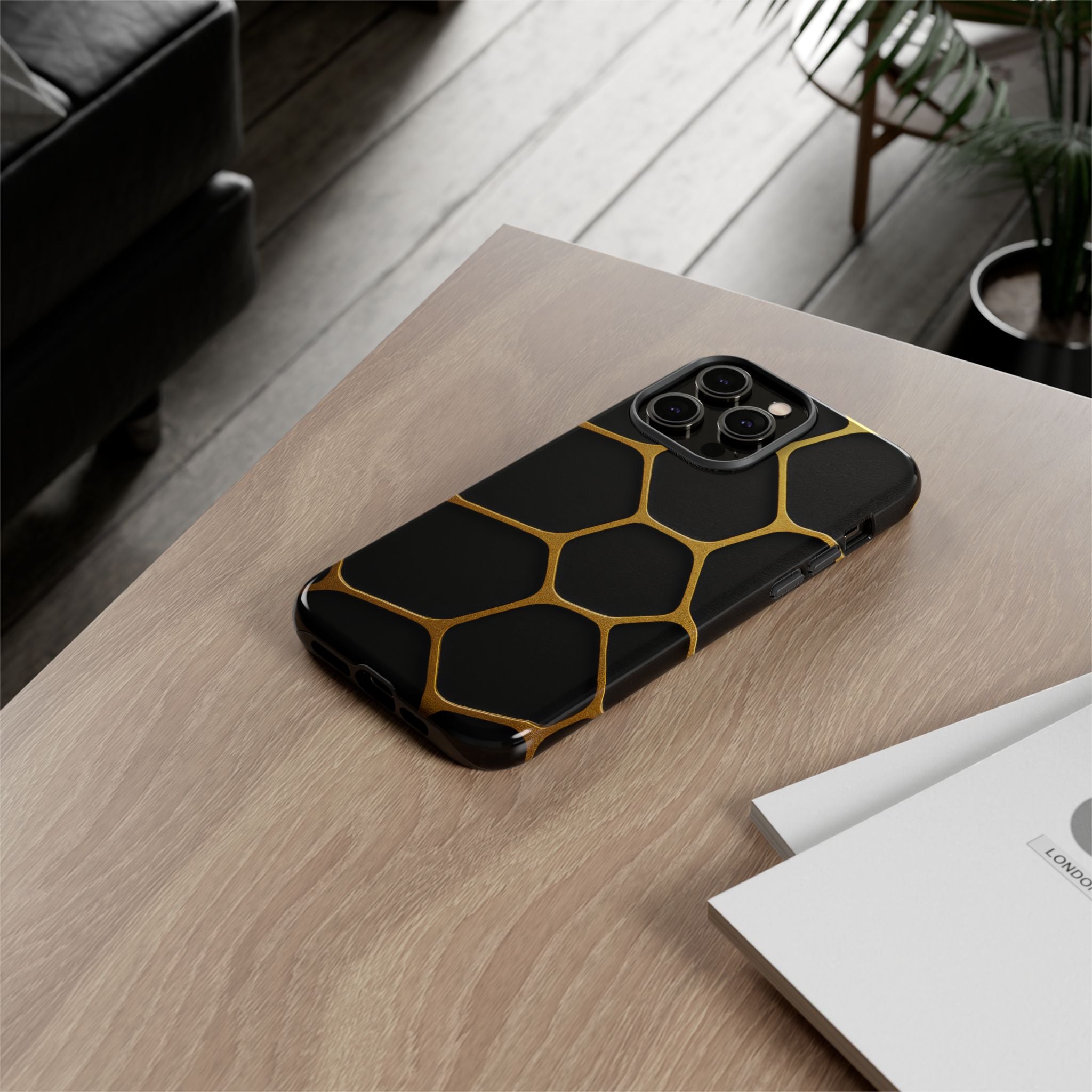 Golden Cellscape Tough Phone Case – Black & Gold