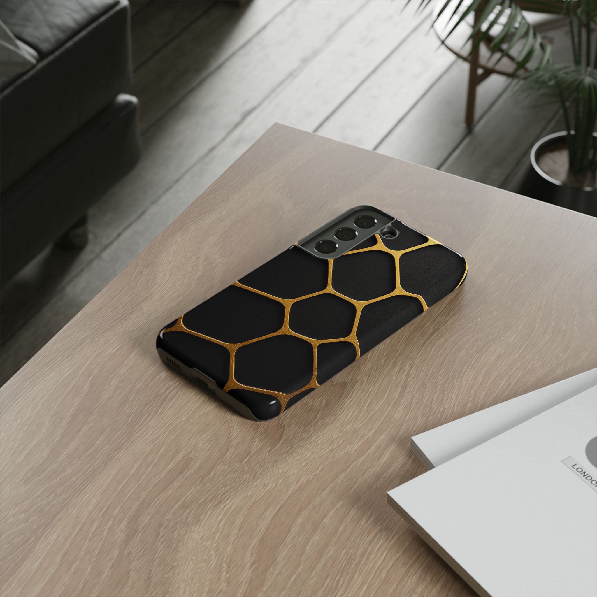 Golden Cellscape Tough Phone Case – Black & Gold