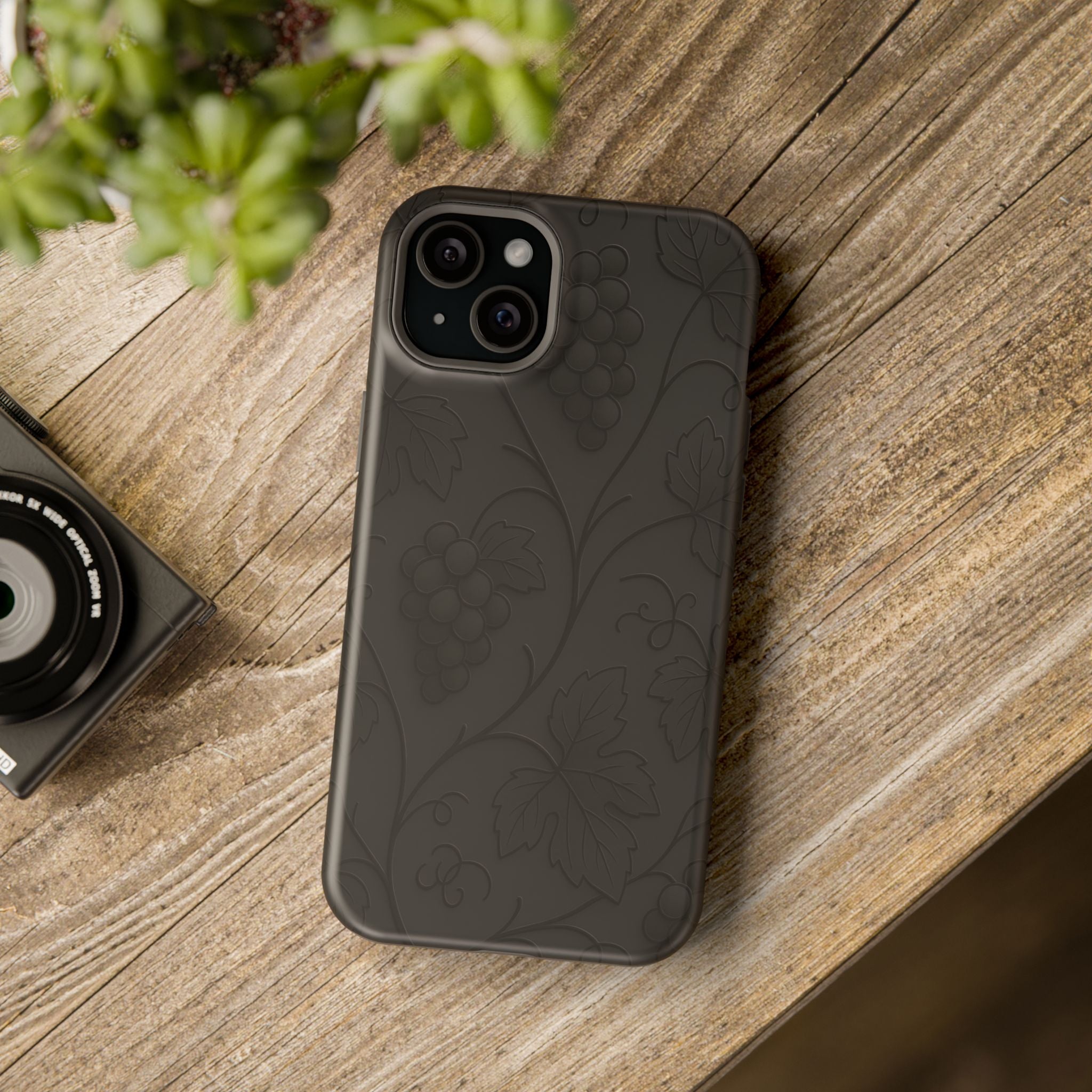 Embossed Grape Leaf Phone Case – Elegant Black Design for iPhone & Samsung